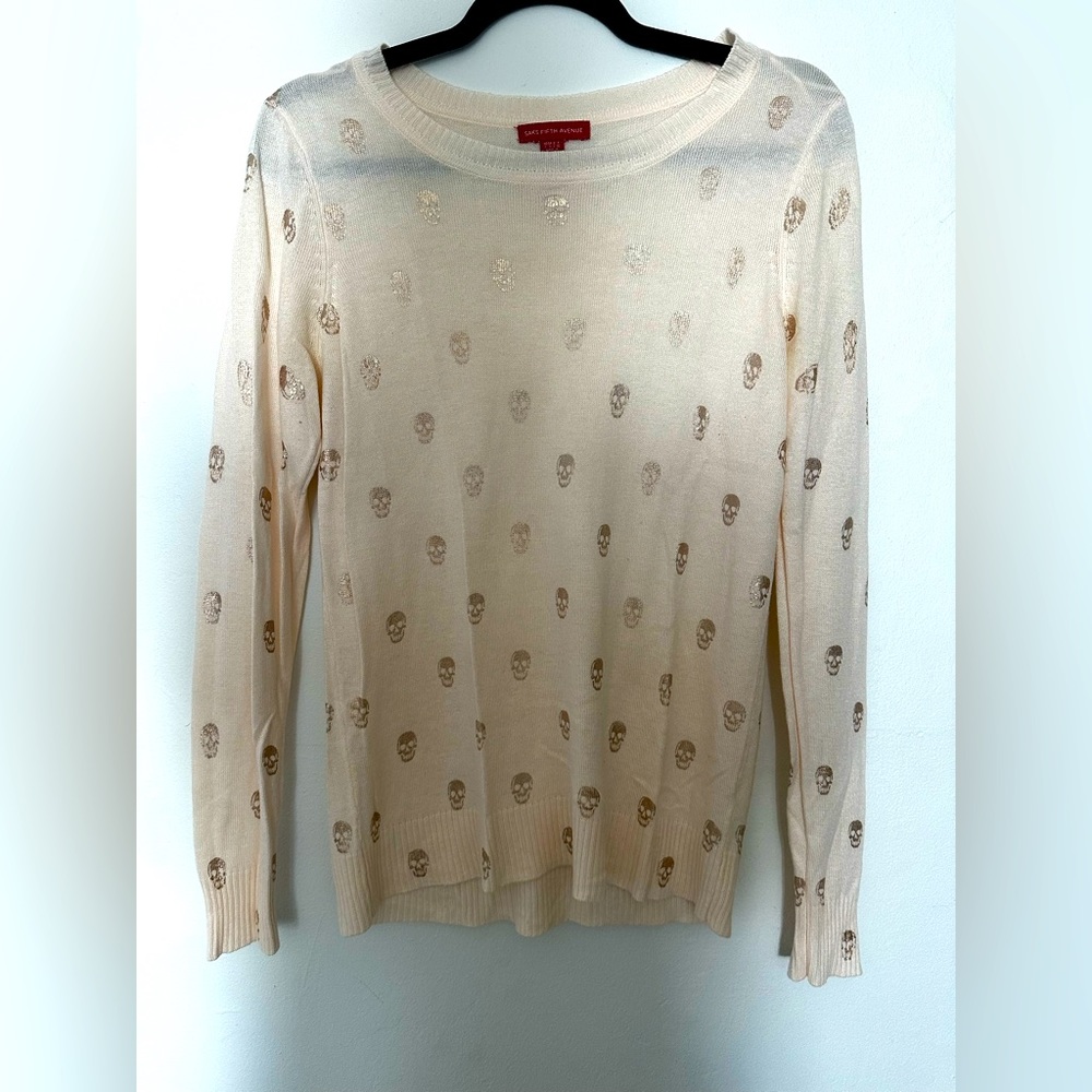 Saks Fifth Avenue skull sweater size lg